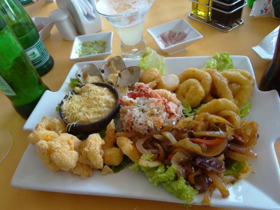 Plato de comida servido en Castillo del Mar